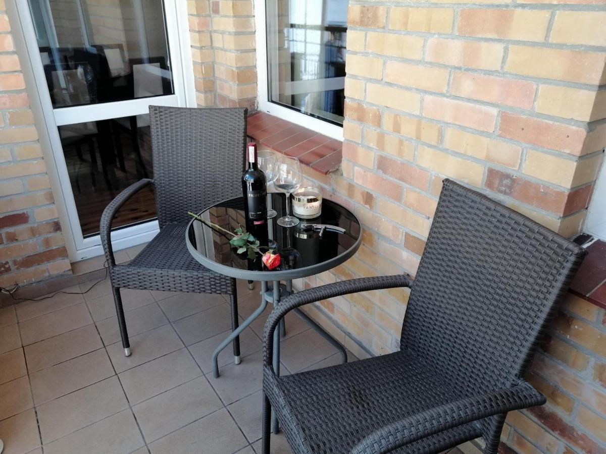 Ferienwohnung Cicha Przystan Apartament Starowka Kolberg Exterior foto